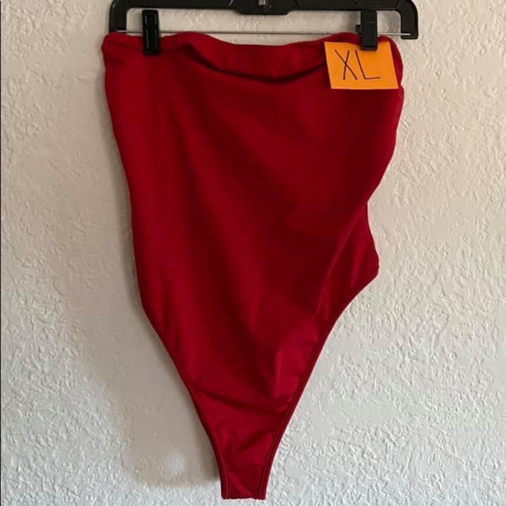 Strapless bodysuit